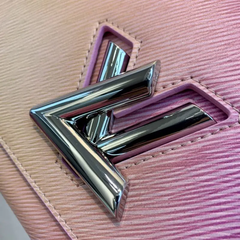 M59896 18x13x8cm High Quality Bags - Image 4