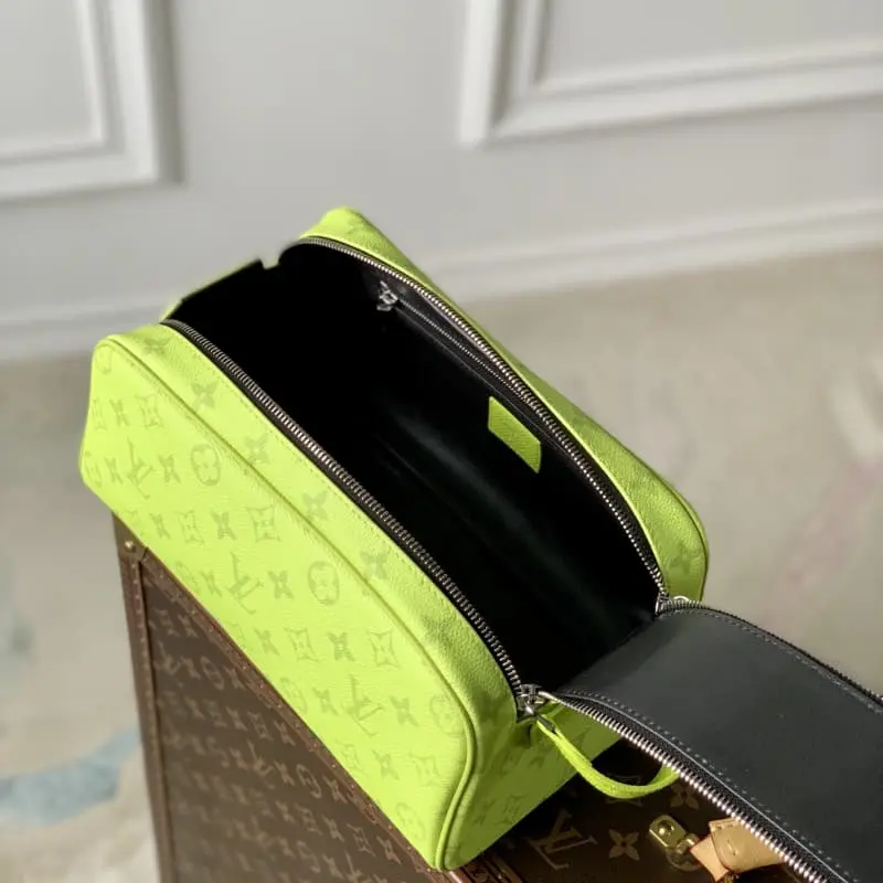 M10144 28x15x16.5cm High Quality Bags - Image 5