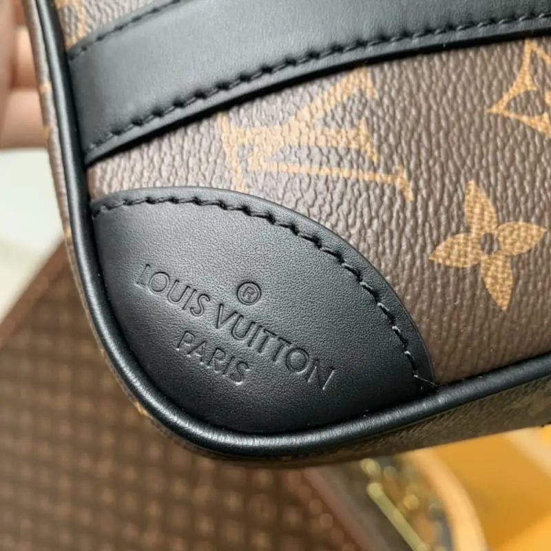 M82076 25x15.5x6.5cm High Quality Bags - Image 5