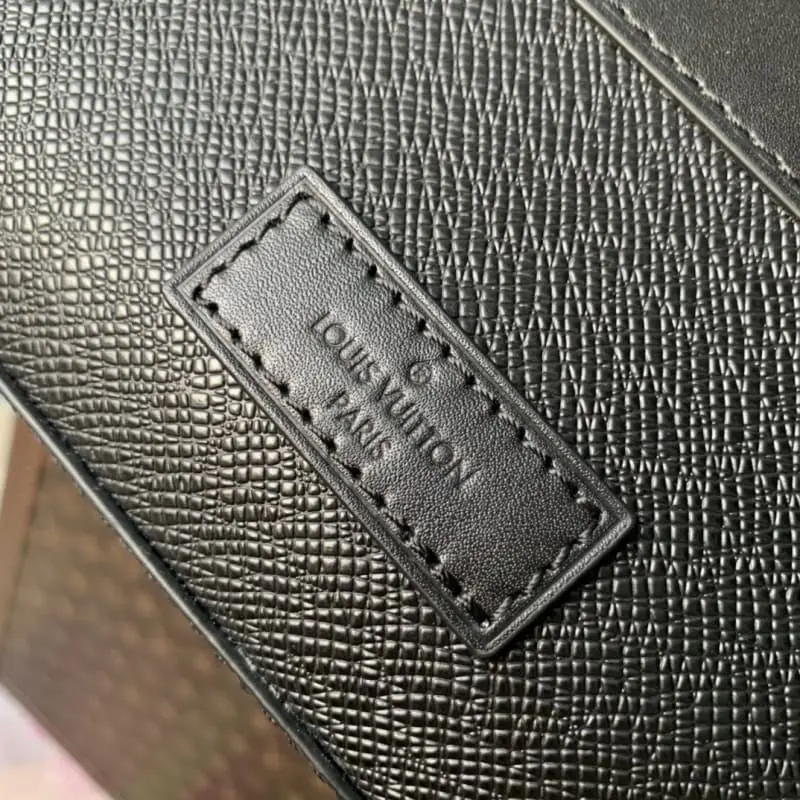 M30337 26x37x14cm High Quality Bags - Image 5