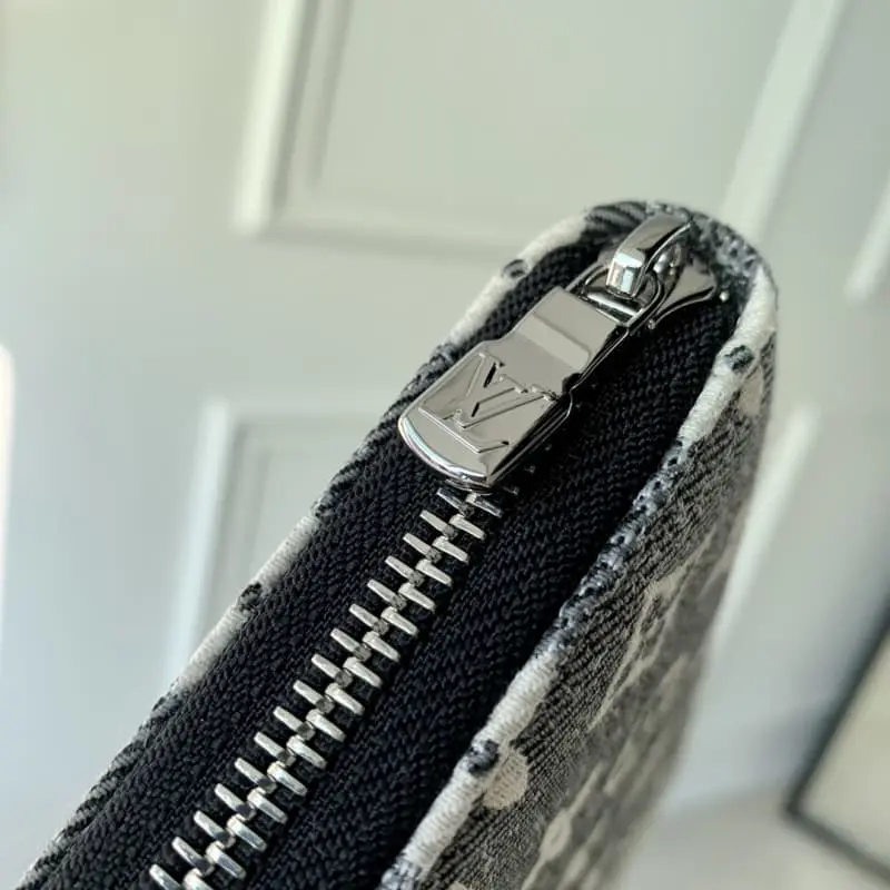 M81858 19x10.5x2.5cm High Quality Bags - Image 4