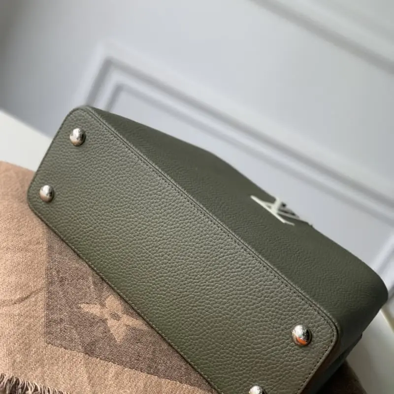 M57523 31x21x11cm High Quality Bags - Image 4