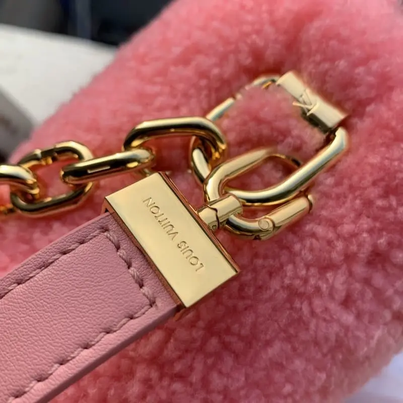 M21320 23x17x9.5cm High Quality Bags - Image 5