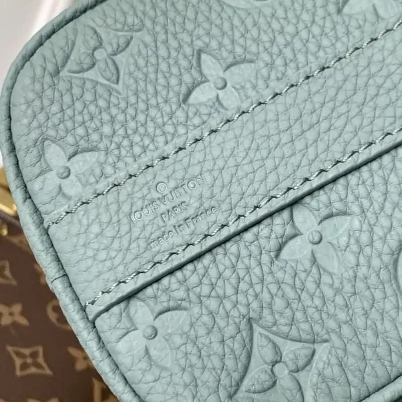 M13866 25x15x11cm High Quality Bags - Image 5