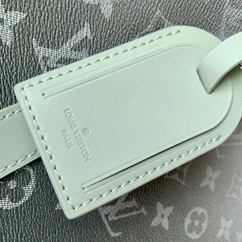 M11718 27x20x45cm High Quality Bags - Image 5