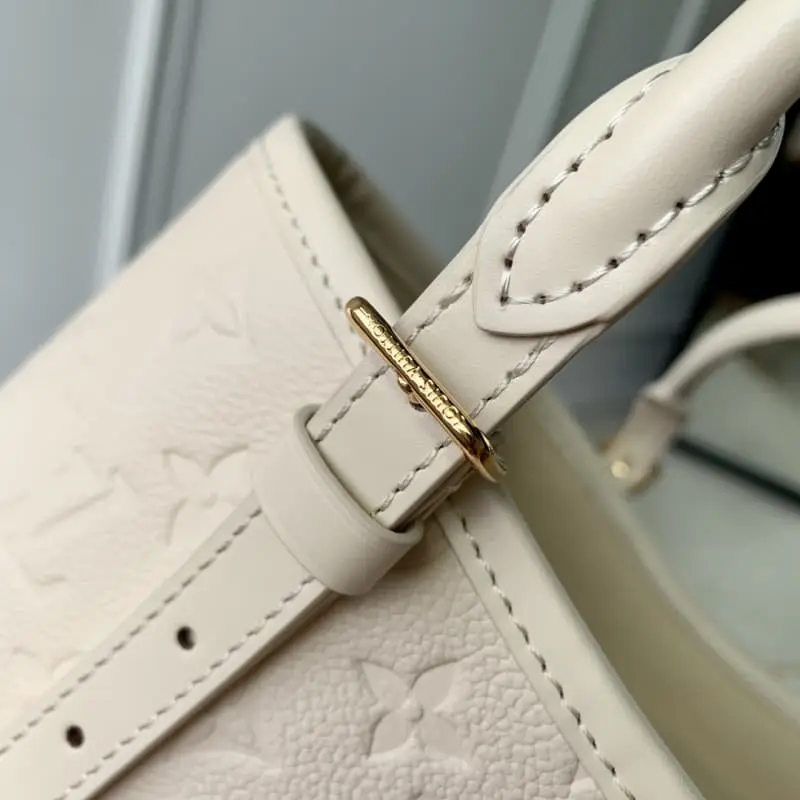 M47185 Large White 37x26x14cm High Quality Bags - Image 5