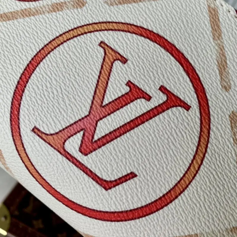 M11239 HH21 1 19x12x6cm High Quality Bags - Image 5