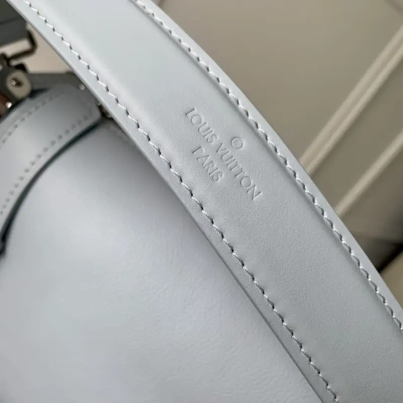 M25160 Light Blue 21x14x6cm High Quality Bags - Image 5