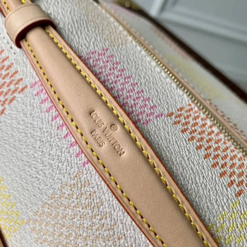 N40749 Red Grid 21.5x6x13.5cm High Quality Bags - Image 5