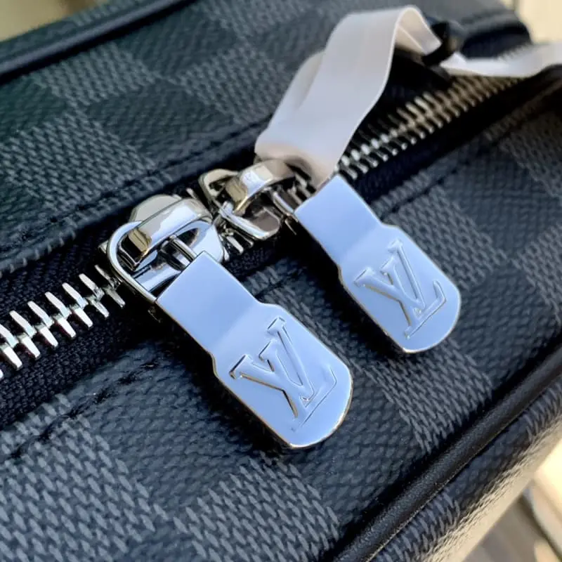 M43383 Black Flower 26x17x7cm High Quality Bags - Image 5