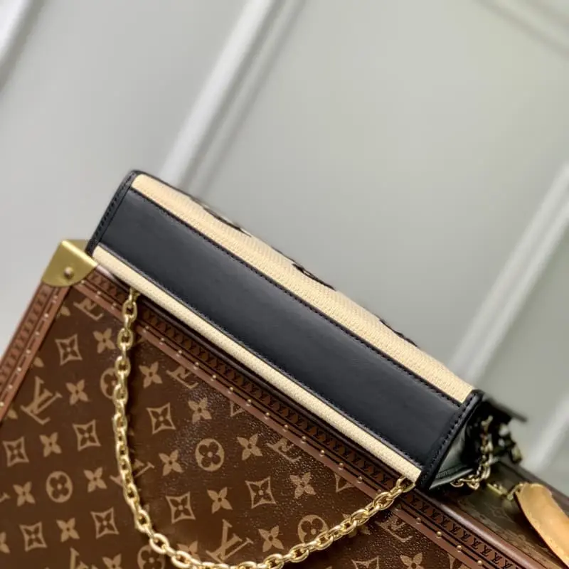 M82521 25x20x5.5cm High Quality Bags - Image 5