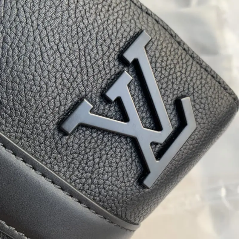 M59255 27x17x13cm High Quality Bags - Image 7