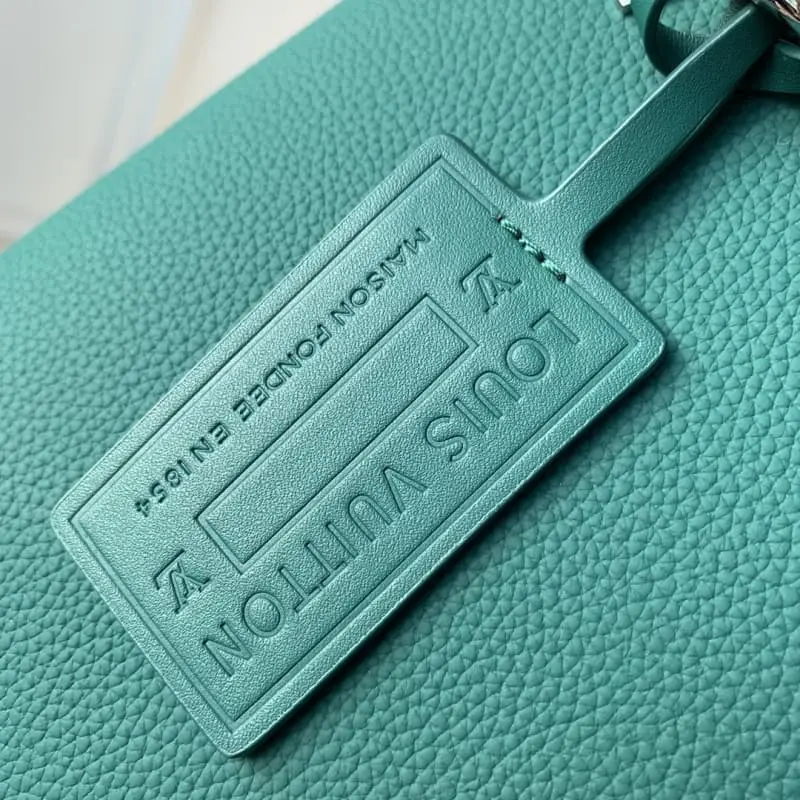 M82271 Green 30x22x5cm High Quality Bags - Image 5