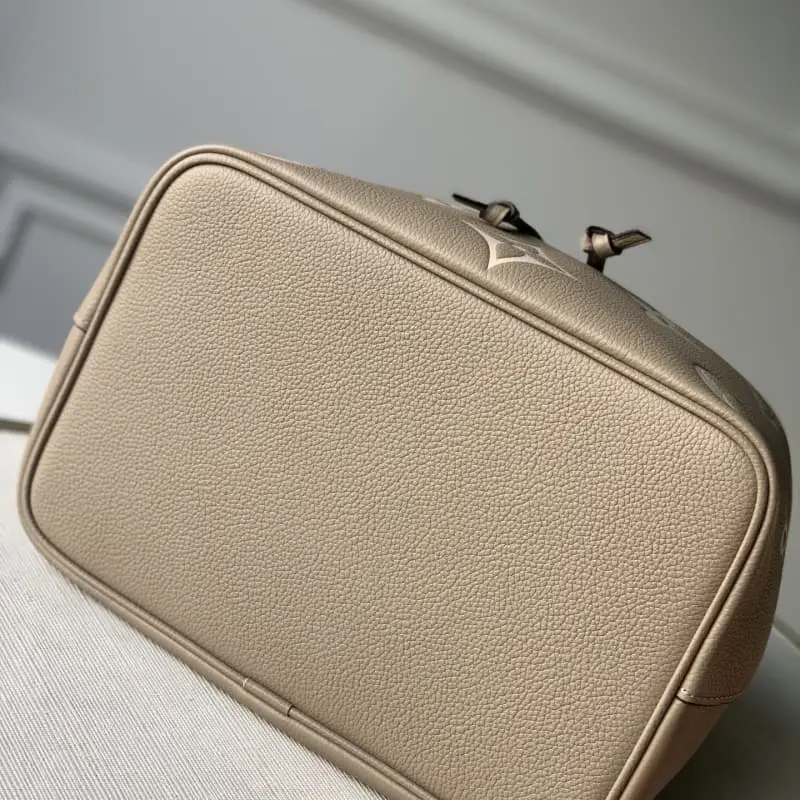 M45555 26x26x17.5cm High Quality Bags - Image 4