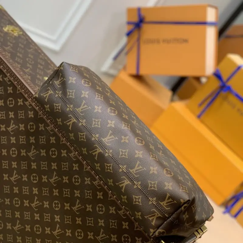 M43703 41x35x14cm High Quality Bags - Image 4