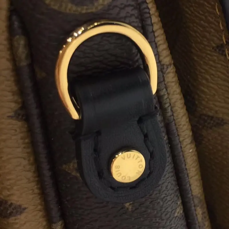 M41465 25x19x9cm High Quality Bags - Image 5