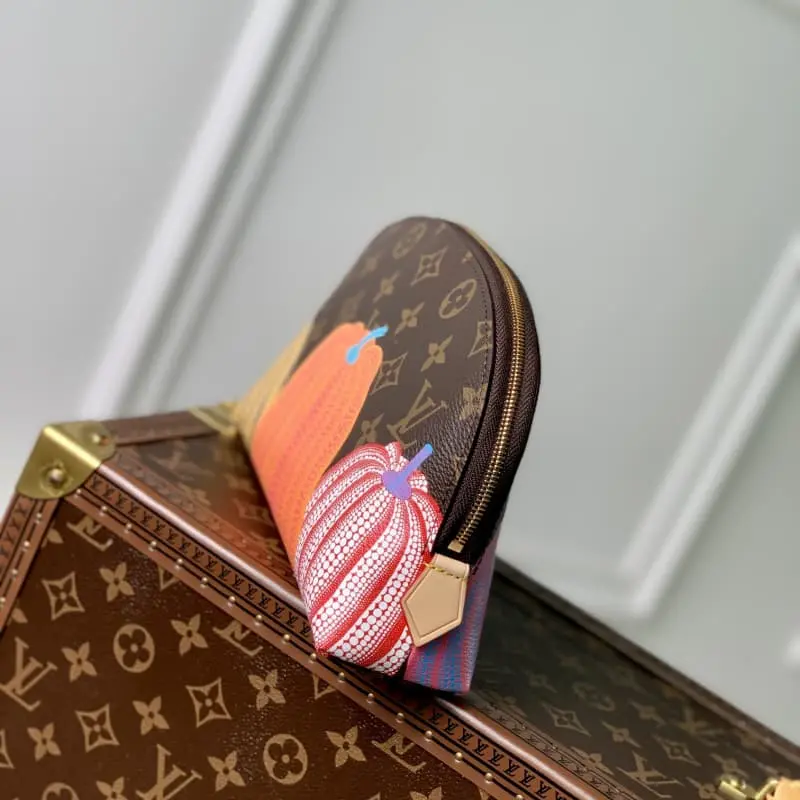 M46472 24x17x6cm High Quality Bags - Image 4