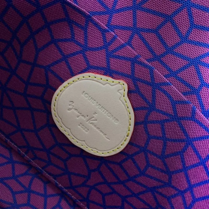 M82108 21x12x3cm High Quality Bags - Image 5