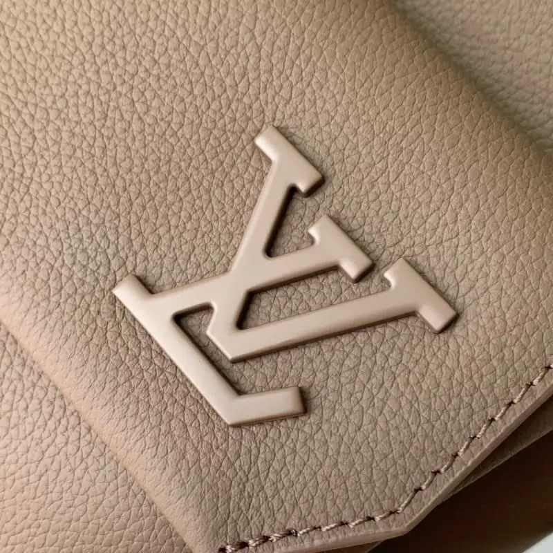 M11625 43x14x30cm High Quality Bags - Image 5