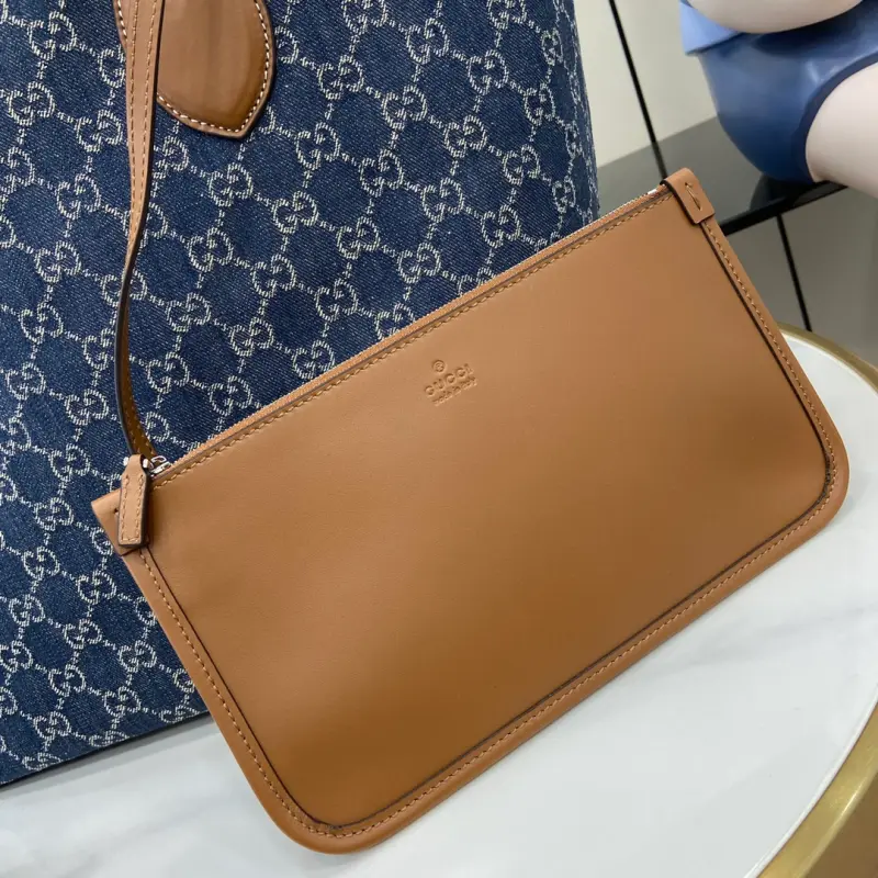 820481 CM 1 High-Quality Bags - Image 5