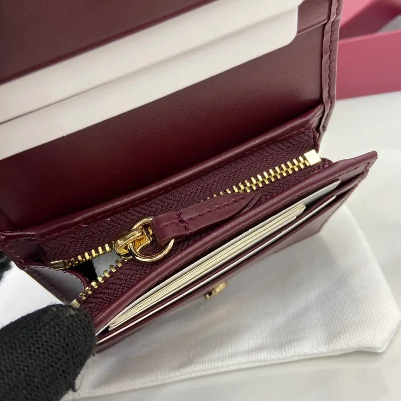 818767 CM 1 High-Quality Bags - Image 5