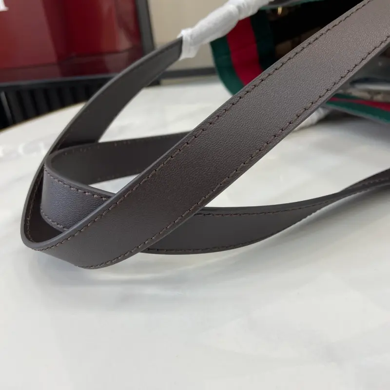 788211 CM 2 High-Quality Bags - Image 6