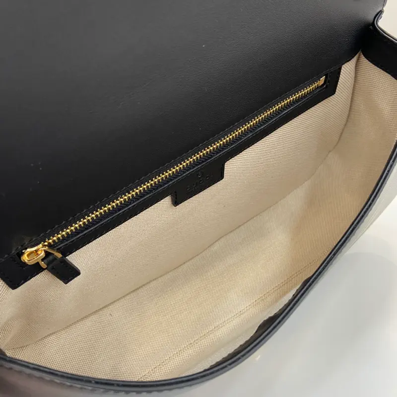 815716 CM 1 High-Quality Bags - Image 8