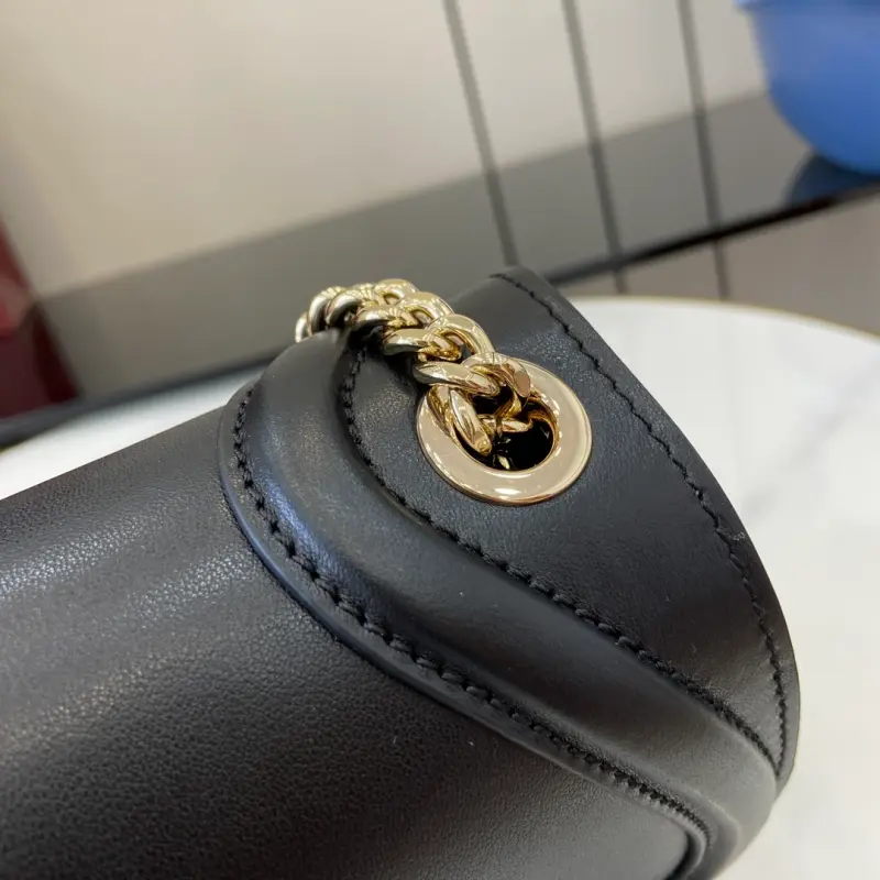 815711 CM 6 High-Quality Bags - Image 7