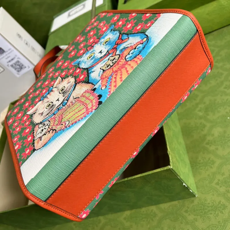 605614 CM 1 High-Quality Bags - Image 5