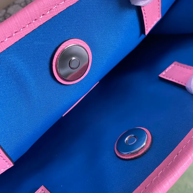 605614 CM 2 High-Quality Bags - Image 5