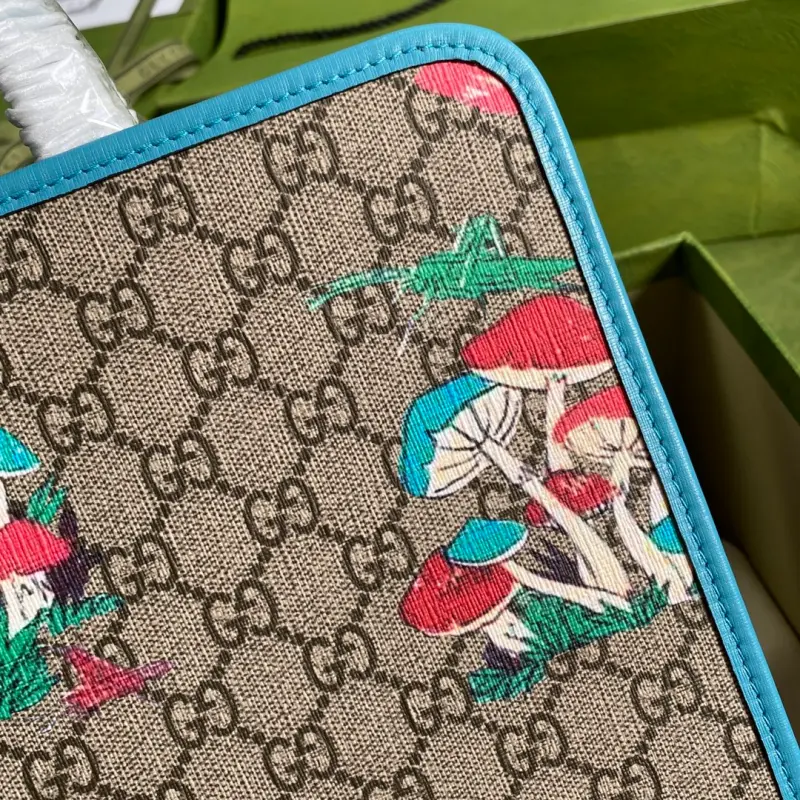 605614 CM 3 High-Quality Bags - Image 5