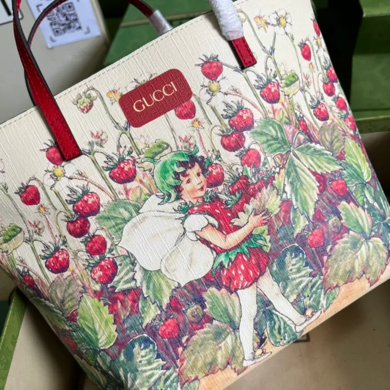 410812 CM 5 High-Quality Bags - Image 5