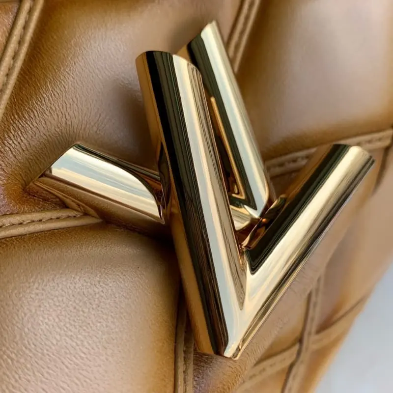 M12332 Tan 14x9x20cm High Quality Bags - Image 5