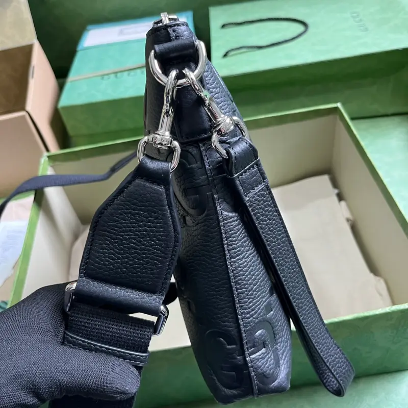 696009 CM 1 High-Quality Bags - Image 4