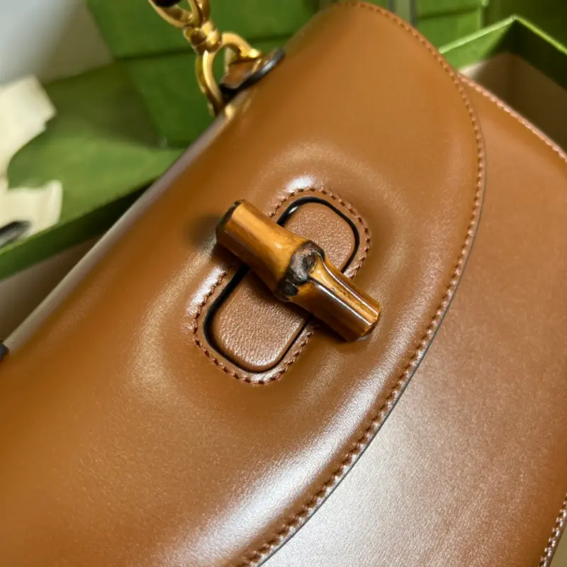 675797 CM 8 High-Quality Bags - Image 5