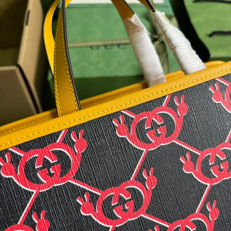 605614 CM 6 High-Quality Bags - Image 5