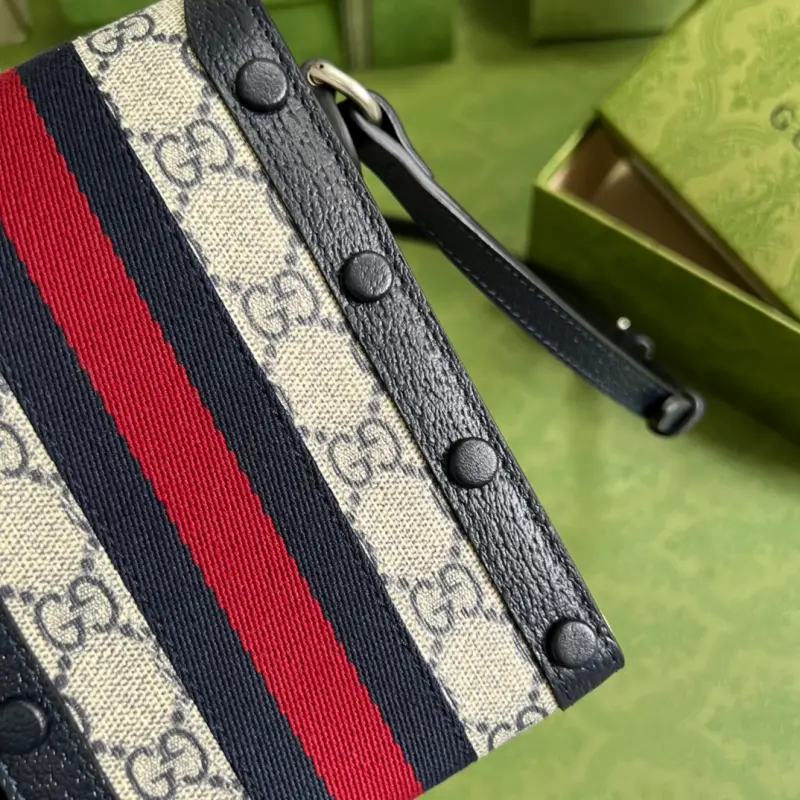 696056 CM 3 High-Quality Bags - Image 5