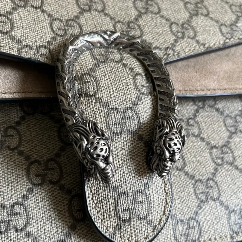 739496 CM 1 High-Quality Bags - Image 5