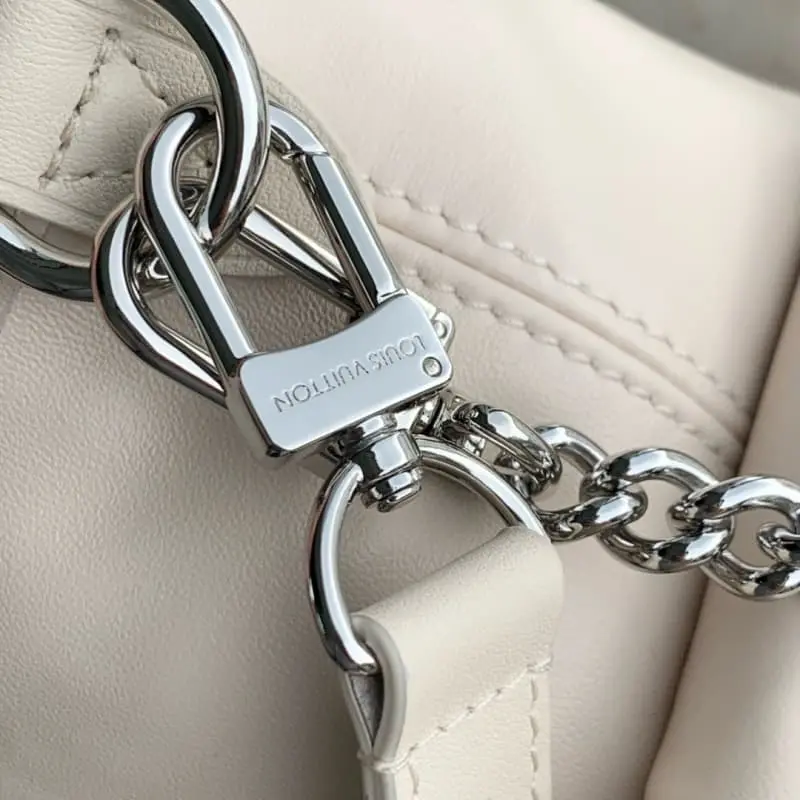 M12919 23x15x33.5cm High Quality Bags - Image 5