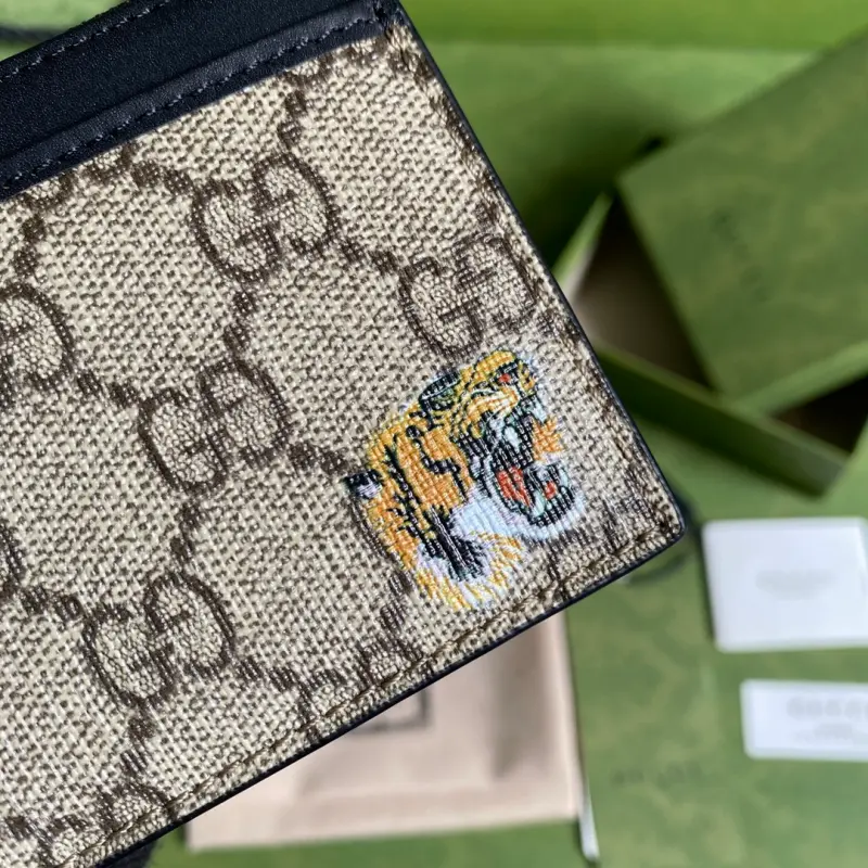 597555 CM 1 High-Quality Bags - Image 5