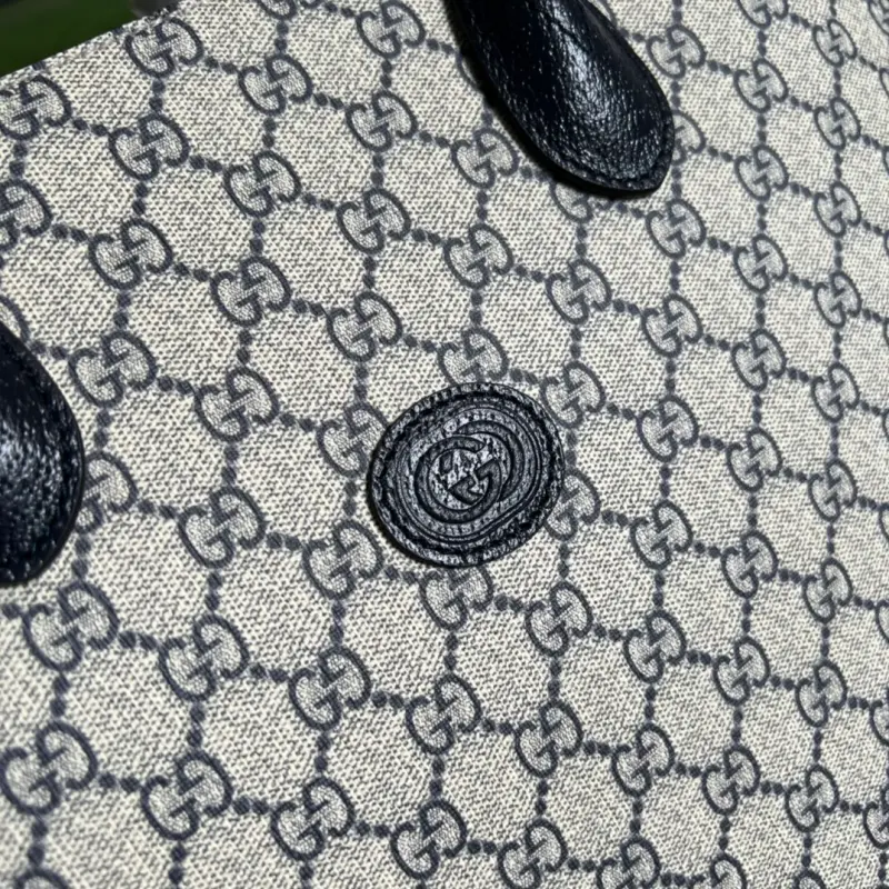 674155 CM 4 High-Quality Bags - Image 5