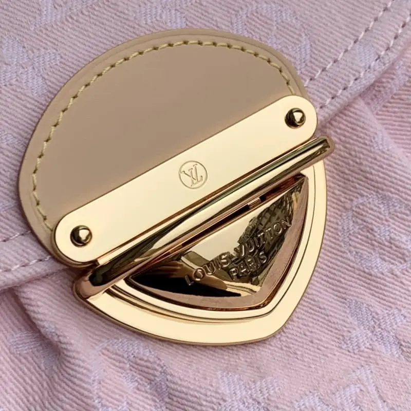 M13347 18x3x27cm High Quality Bags - Image 5