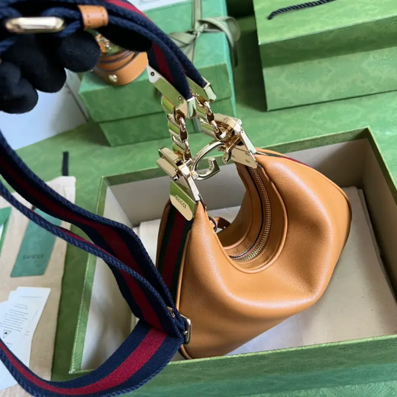 699409 CM 3 High-Quality Bags - Image 5