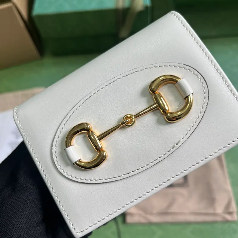 621887 CM 6 High-Quality Bags - Image 5