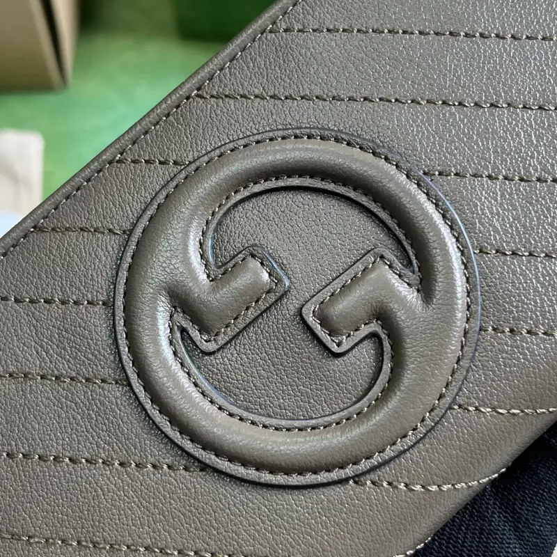 760312 CM 2 High-Quality Bags - Image 5