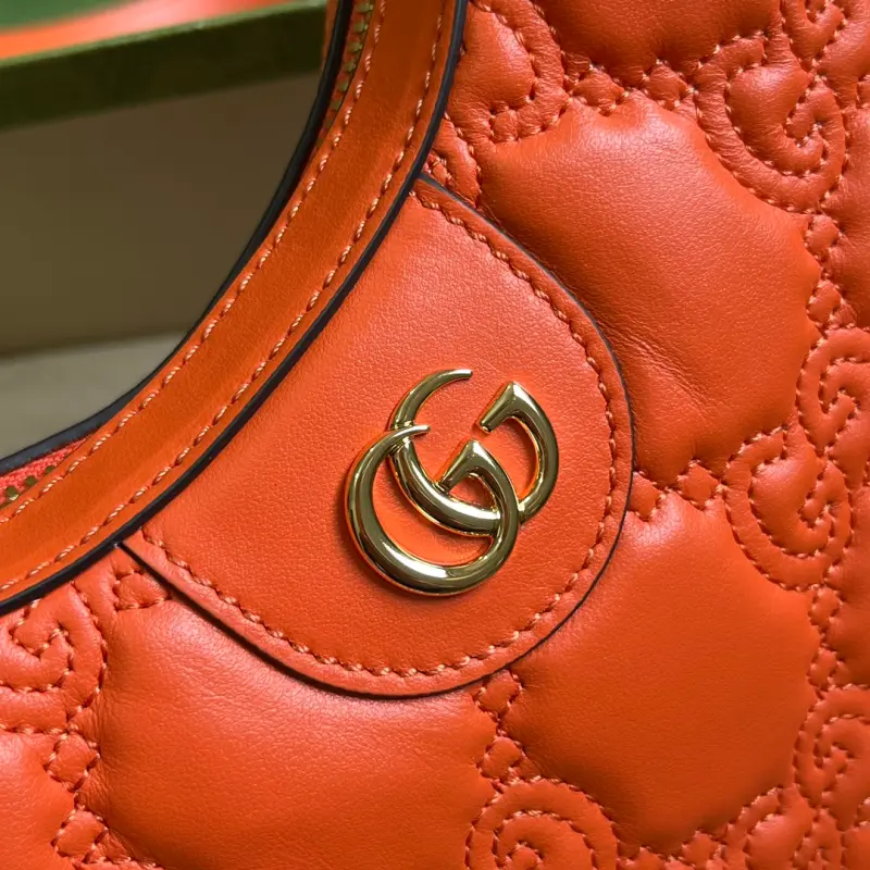 739736 CM 2 High-Quality Bags - Image 5