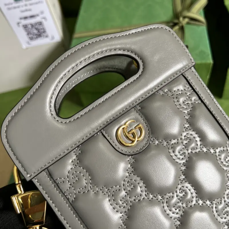 723776 CM 1 High-Quality Bags - Image 5