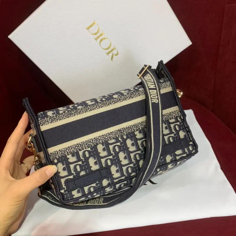 ML211 High Quality Bags - Image 5