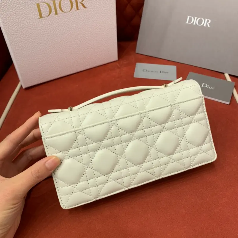 ML186 3 High Quality Bags - Image 5