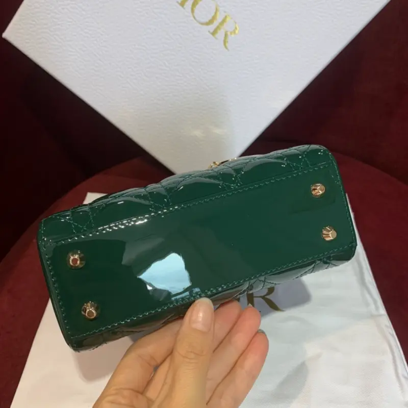 ML181 7 High Quality Bags - Image 5